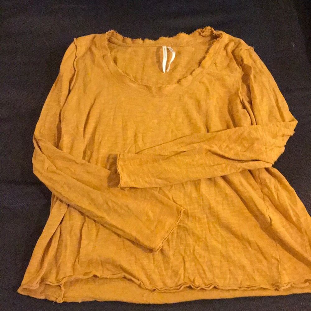 Raw edge Anthropologie long sleeve t-shirt size L worn 2x